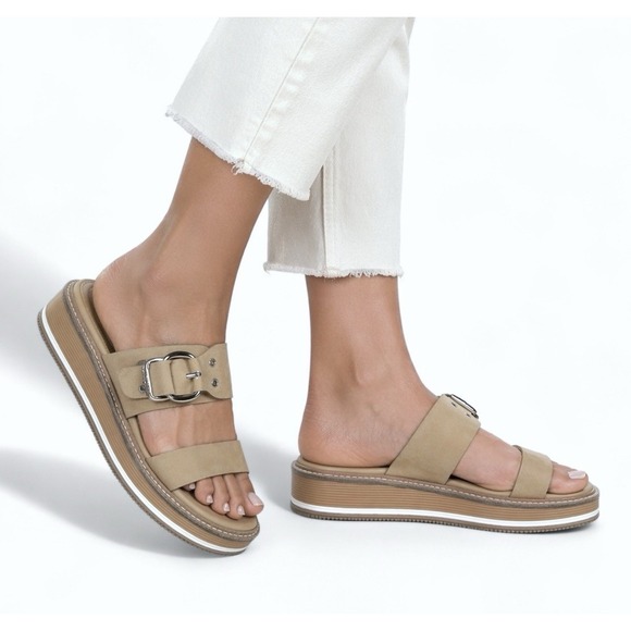 Hush Puppies Shoes - HUSH PUPPIES Tan Leather Sandal Slides sz 9.5M Flats Neutral Comfort Resortwear